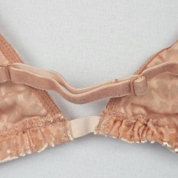 SKIMS TRIANGLE FLOCKED LOGO BRALETTE NWT - Picture 5 of 9